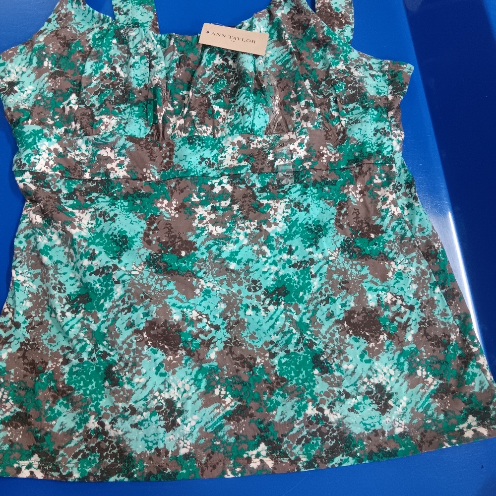 Banana Republic Green and Gray Patterned Top